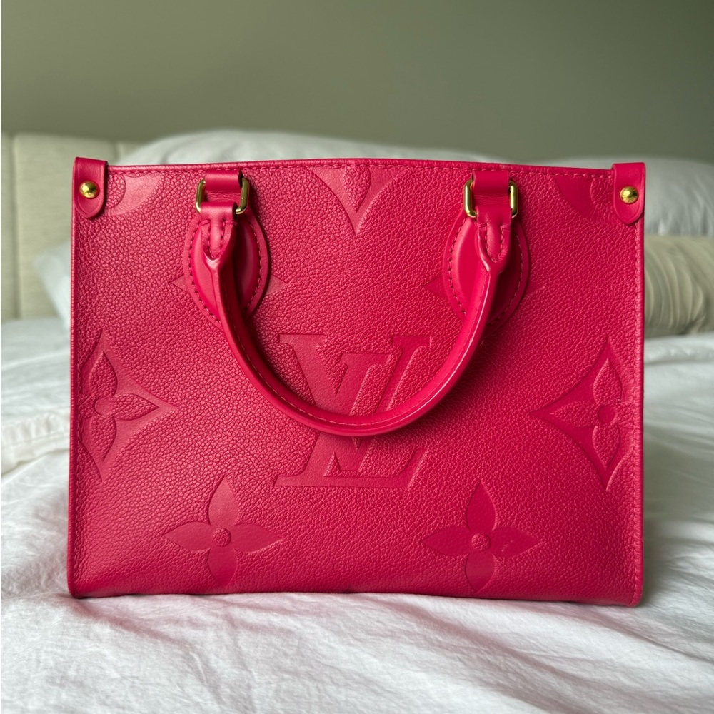 Louis Vuitton OnTheGo PM Empriente Freesia